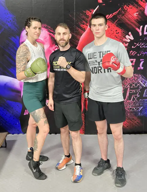Client JAB Boxing en séance avec Jérôme Arnould