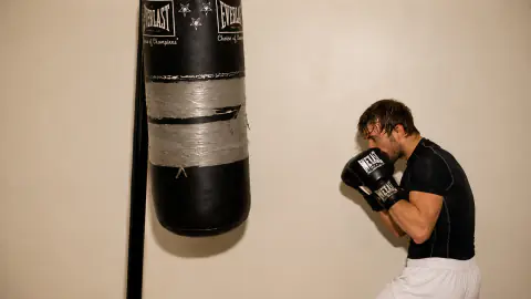 Client JAB Boxing en séance avec Jérôme Arnould